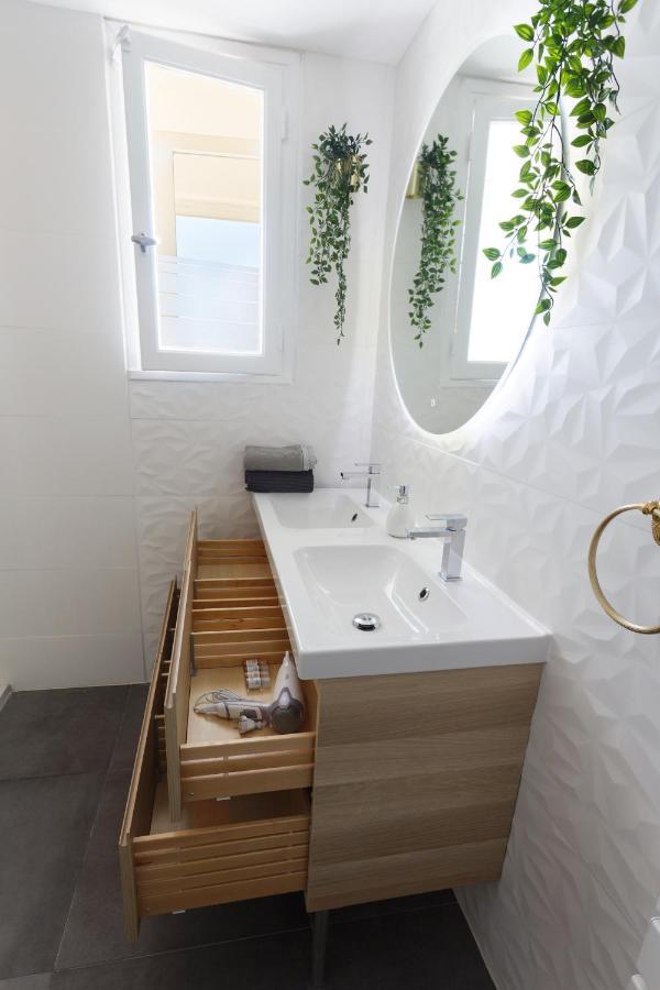 Smile Home-Nid Panoramique Vue Wow ! Spadeco - Loungezen - Terrasse Ensoleillee - Arrivee Autonome - Netflix - Emplacement Ideal - Lumineux - Renove A Neuf - Wifi Fibre - Montpellier Ngoại thất bức ảnh